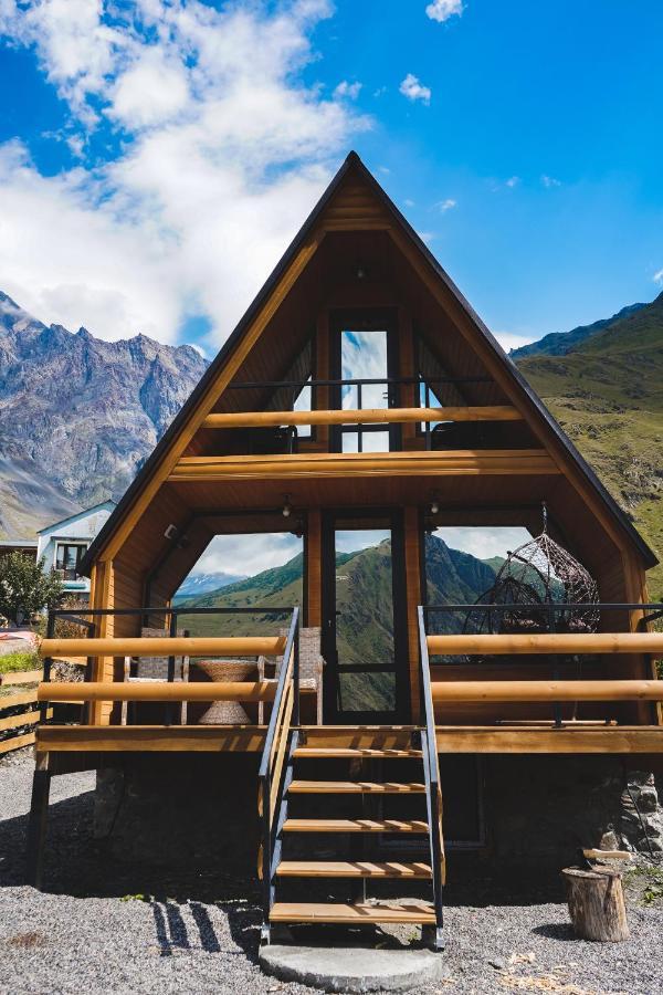 Villa Lonely Mountain Kazbegi Exterior foto